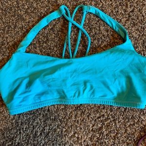 Lululemon free to be bra